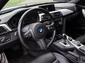 BMW 3 Serie Touring 318i M Sport Edition , Trekhaak, Leer, Carplay, thumbnail 4