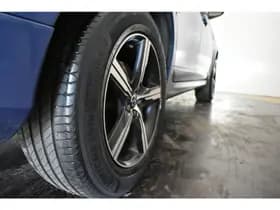 Volvo XC60 2.0 D4 R-Design Panodak Camera Leder NL Auto € 1930.- rest BPM thumbnail 8