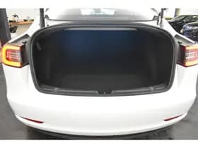 Tesla Model 3 Long Range 75 kWh 351Pk El aKlep + Seats Camera Leder thumbnail 26