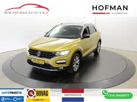 Volkswagen T-Roc 1.0 TSI Style 2-Tone Camera Apple Carplay Adapt-cruise Clima 1e eigenaar