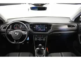 Volkswagen T-Roc 1.0 TSI Style 2-Tone Camera Apple Carplay Adapt-cruise Clima 1e eigenaar thumbnail 15