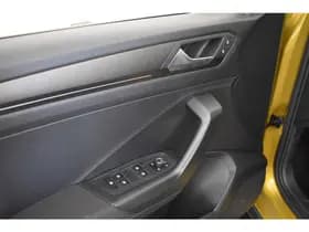 Volkswagen T-Roc 1.0 TSI Style 2-Tone Camera Apple Carplay Adapt-cruise Clima 1e eigenaar thumbnail 17