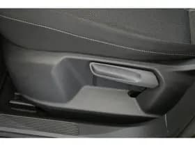 Volkswagen T-Roc 1.0 TSI Style 2-Tone Camera Apple Carplay Adapt-cruise Clima 1e eigenaar thumbnail 23