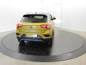 Volkswagen T-Roc 1.0 TSI Style 2-Tone Camera Apple Carplay Adapt-cruise Clima 1e eigenaar thumbnail 51