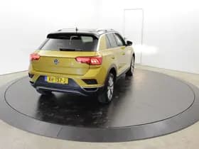 Volkswagen T-Roc 1.0 TSI Style 2-Tone Camera Apple Carplay Adapt-cruise Clima 1e eigenaar thumbnail 52