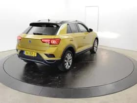 Volkswagen T-Roc 1.0 TSI Style 2-Tone Camera Apple Carplay Adapt-cruise Clima 1e eigenaar thumbnail 53