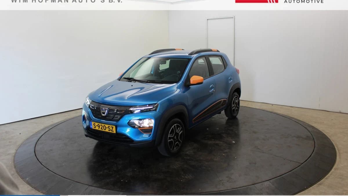 Dacia Spring Comfort Plus Camera Park Censoren CCS Lader (Orange Pack) 27 kWh — foto 1