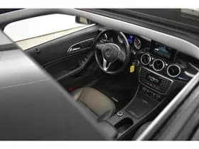 Mercedes-Benz CLA 200 Schaal stoelen 157PK APK 2027 Panodak Navi winterwielen set thumbnail 2