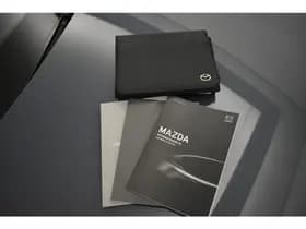 Mazda 3 2.0 e-SkyActiv-X M Hybrid 180 PKLuxury Trekh 360ºCamera Bose Vol Leder dodeh detec thumbnail 21