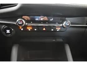 Mazda 3 2.0 e-SkyActiv-X M Hybrid 180 PKLuxury Trekh 360ºCamera Bose Vol Leder dodeh detec thumbnail 8