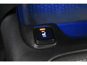 Toyota Corolla 1.8 Hybrid Premium Head-Up Virtual EL aKlep Bi-Tone Cam Cruise Stoel + Stuur Ver Navi thumbnail 7