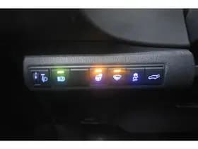 Toyota Corolla 1.8 Hybrid Premium Head-Up Virtual EL aKlep Bi-Tone Cam Cruise Stoel + Stuur Ver Navi thumbnail 10