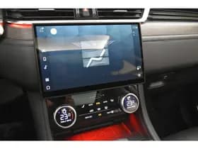 Jaguar F-PACE 2.0 P400e PHEV AWD R DynamicS Pano Vol Leder El A-klep + Stoelen Meridian Sound Dhoek thumbnail 37