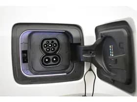 BMW I3 Executive 120Ah 42 kWh Warmtepomp CCS Snel lader Camera Stoelver. Navi thumbnail 5