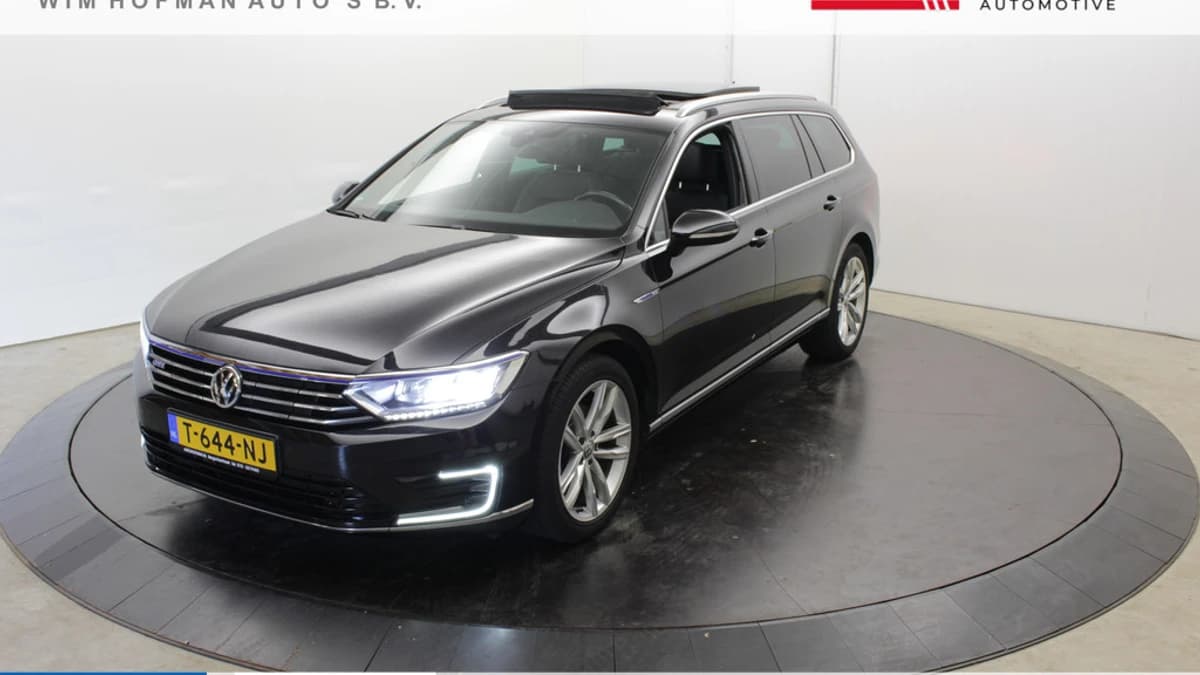 Volkswagen Passat GTE Pano Zwarte hemel Groot Navi EL Aklep Leder — foto 1