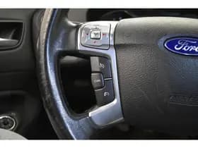 Ford Mondeo 161PK Titanium Dealer onderhouden Groot Navi incl set Nieuwe All Season thumbnail 12