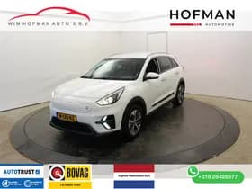 Kia E-Niro DynamicLine 64 kWh 100% SOH Warmtepomp 3-Fase Laden Camera Winterpack