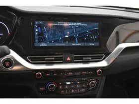 Kia E-Niro DynamicLine 64 kWh 100% SOH Warmtepomp 3-Fase Laden Camera Winterpack thumbnail 4