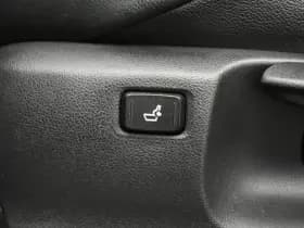 Toyota C-HR 1.8 Hybr Bi-Tone Plus APK 03-2027 VolLeder JBL Sound Camera Stoel Ver Dhoek Detectie thumbnail 30