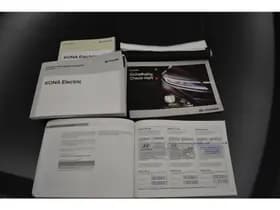 Hyundai Kona EV Fasion 64 kWh SOH 100% 204PK Head Up Camera 3 Fase-Laden Dodeh detec Winterpack thumbnail 12