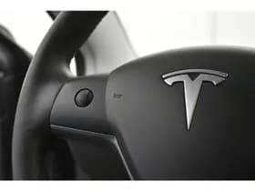 Tesla Model 3 Long Range AWD 75 kWh thumbnail 12