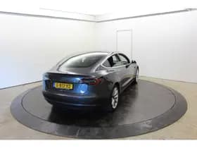 Tesla Model 3 Long Range AWD 75 kWh thumbnail 16