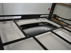 Land Rover Defender 2.4 TD 110 SW E 7 P thumbnail 17