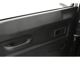 Land Rover Defender 2.4 TD 110 SW E 7 P thumbnail 25