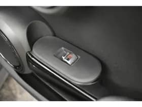 MINI Cooper Mini 1.5 60 Years Edition Panodak Vol Leder Harman Cardon Zwarte hemel Navi thumbnail 46