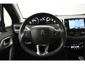 Peugeot 2008 1.2 PureTech 110PK Automaat Navi Cruise PDC V+A thumbnail 32