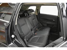 Mitsubishi Outlander 2.0 PHEV Instyle X-Line Dealer onderhouden Trekhaak Pano Vol Leder Camera thumbnail 27