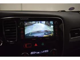 Mitsubishi Outlander 2.0 PHEV Instyle X-Line Dealer onderhouden Trekhaak Pano Vol Leder Camera thumbnail 6