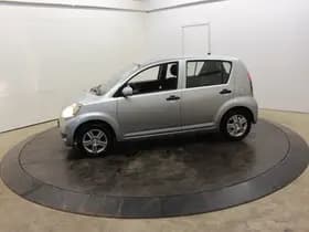 Daihatsu Sirion 2 1.0-12V 70PK Premium 5 Pers 5Drs Airco El Ramen APK 11-2026 thumbnail 37