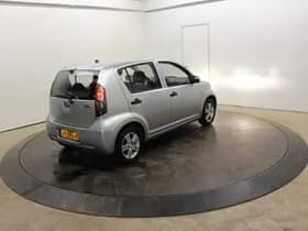 Daihatsu Sirion 2 1.0-12V 70PK Premium 5 Pers 5Drs Airco El Ramen APK 11-2026 thumbnail 51