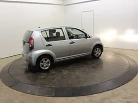 Daihatsu Sirion 2 1.0-12V 70PK Premium 5 Pers 5Drs Airco El Ramen APK 11-2026 thumbnail 53