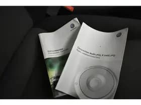 Volkswagen Transporter Kombi 2.0 TDI L2H1 Airco 2+2+2+2+3 Opstelling thumbnail 15