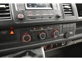 Volkswagen Transporter Kombi 2.0 TDI L2H1 Airco 2+2+2+2+3 Opstelling thumbnail 21