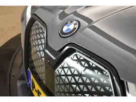 BMW IX xDrive40 High Exe Sport SOH 100% El Trek Pano Head Up Camera thumbnail 22