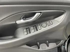 Hyundai I30 1.0 T-GDi MHEV Camera Virtual Groot Navi Schem CarPlay thumbnail 5