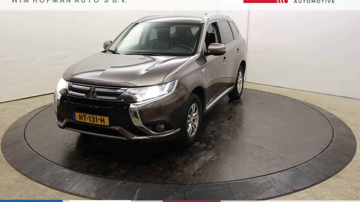 Mitsubishi Outlander 2.0 PHEV Business Edition — foto 1
