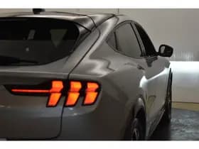 Ford Mustang Mach-E Premium AWD 75 kWh 271 Pk thumbnail 27
