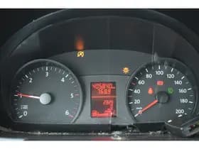 Volkswagen Crafter 35 2.0 TDI L2H1 Combi 9Pers Airco Rolstoellift Camper BPM Vrij thumbnail 3