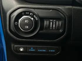 Jeep Wrangler Unlimited 4xe 380 Sahara thumbnail 32