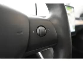 Tesla Model 3 Long Range AWD 75 kWh thumbnail 15