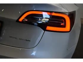 Tesla Model 3 Long Range AWD 75 kWh thumbnail 4