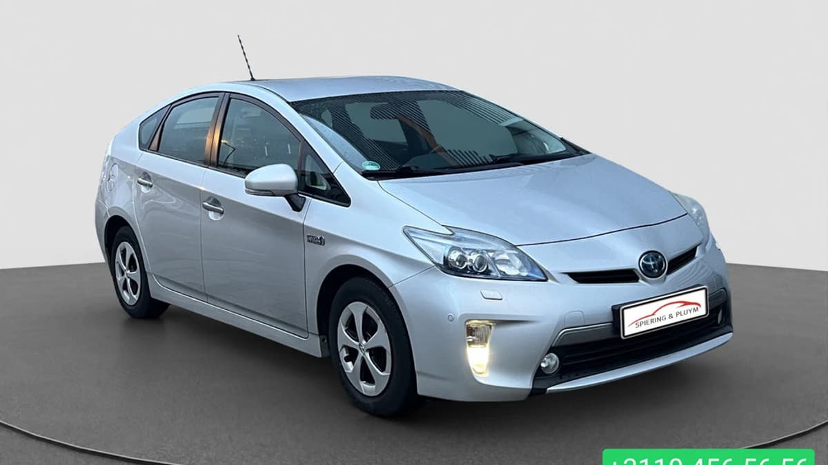 Toyota Prius 1.8 Plug-in Executive Business — foto 1