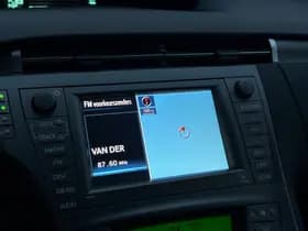 Toyota Prius 1.8 Plug-in Executive Business thumbnail 13