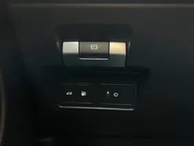 Land Rover Discovery Sport P300e 1.5 R-Dynamic SE thumbnail 29