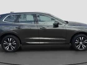 Volvo XC60 2.0 B5 Momentum Exclusive thumbnail 2