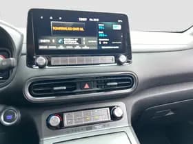 Hyundai KONA EV Fashion Design 39 kWh thumbnail 4